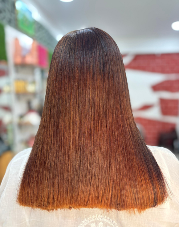 Stylist consulting a client inside Beauty Dream Salon in Mehsana, Gujarat